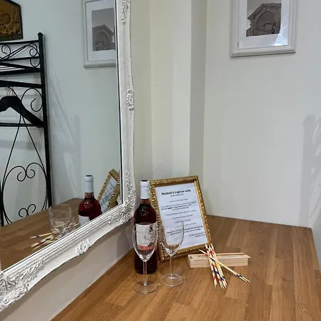 Matilde's Lagoon Side Appartement *