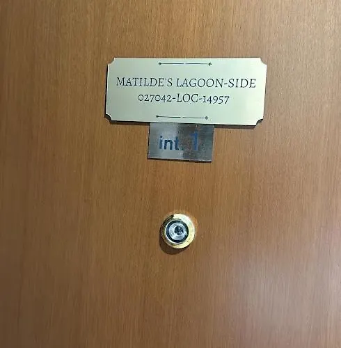 Matilde's Lagoon Side アパート *