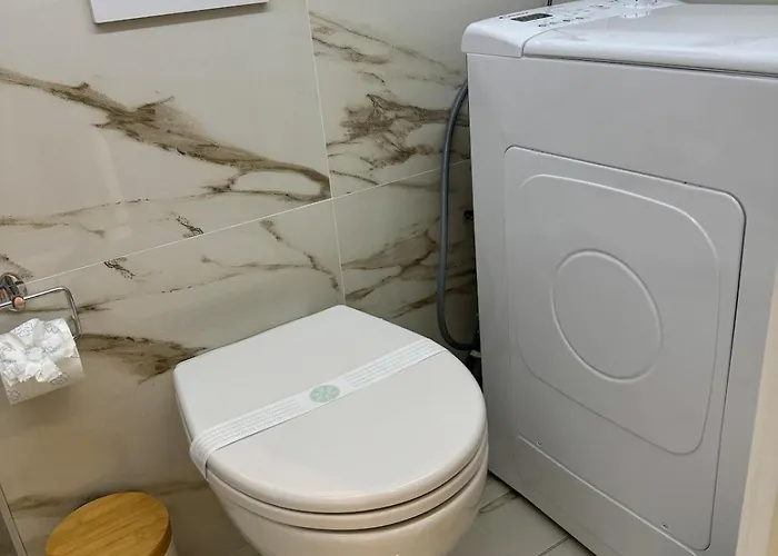 Matilde's Lagoon Side